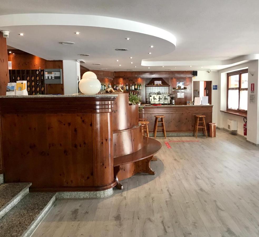 Club Hotel Solaris Cesana Torinese Zewnętrze zdjęcie