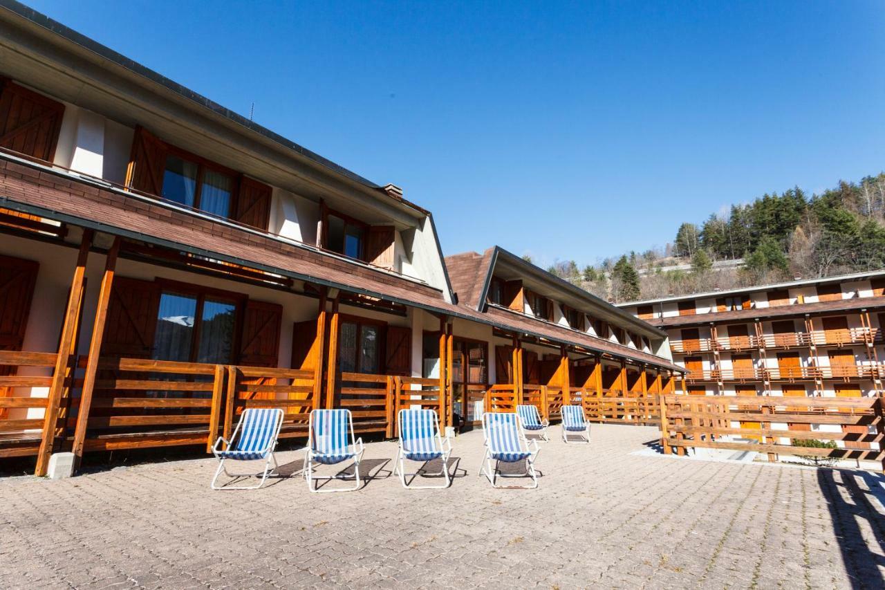 Club Hotel Solaris Cesana Torinese Zewnętrze zdjęcie